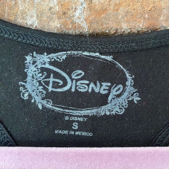 Disney Aladdin A Whole New Worls Aladdin and Jasmine Racerback Tank Black Small - Picture 2 of 5